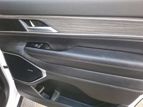 Used 2024 Jeep Wagoneer Series III image 14