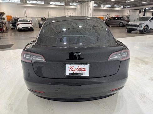 Used 2019 Tesla Model 3 Standard Range Plus image 10