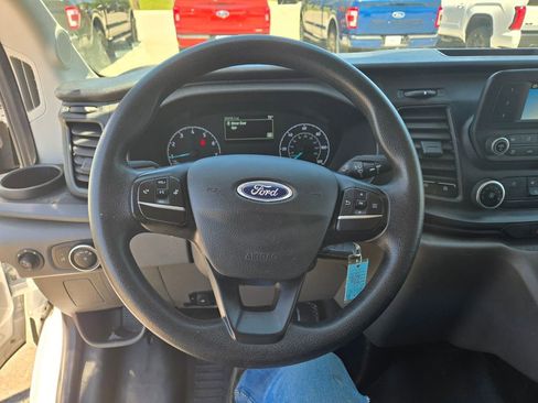 Used 2023 Ford Transit 350 DRW RWD image 9