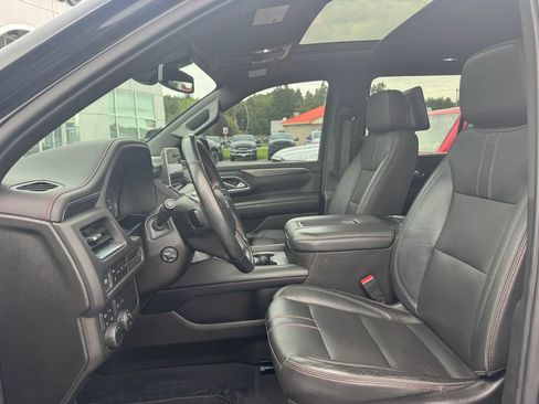 Used 2021 Chevrolet Tahoe RST w/ Luxury Package AWD/4WD image 5