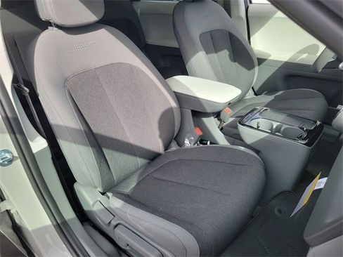 New 2026 Hyundai Ioniq 5 SE image 19