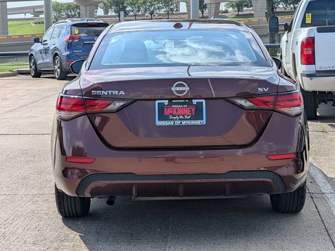 Used 2024 Nissan Sentra SV FWD image 5