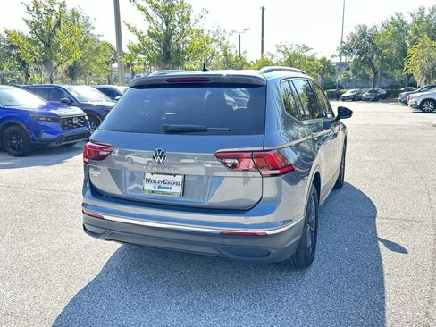 Used 2024 Volkswagen Tiguan SE FWD image 6