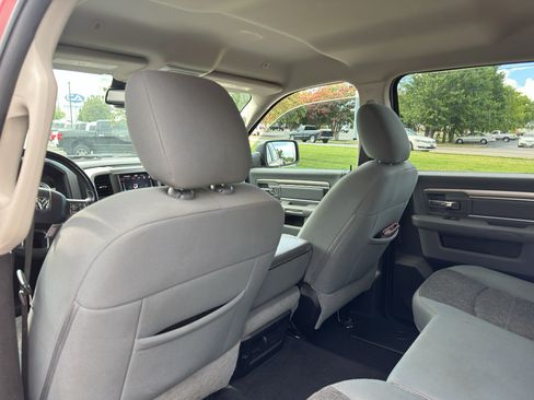 Used 2019 RAM 1500 Big Horn AWD/4WD image 18