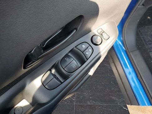 New 2025 Nissan Kicks Play S image 24