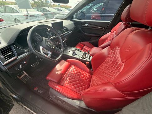 Used 2018 Audi SQ5 Prestige AWD/4WD image 7
