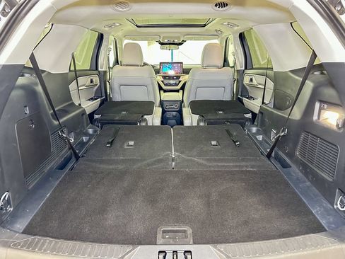 Used 2026 Ford Explorer Active w/ Active Comfort Package AWD/4WD image 22