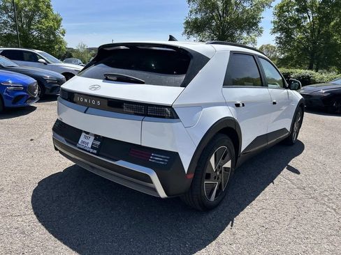 Used 2025 Hyundai Ioniq 5 SEL RWD image 7