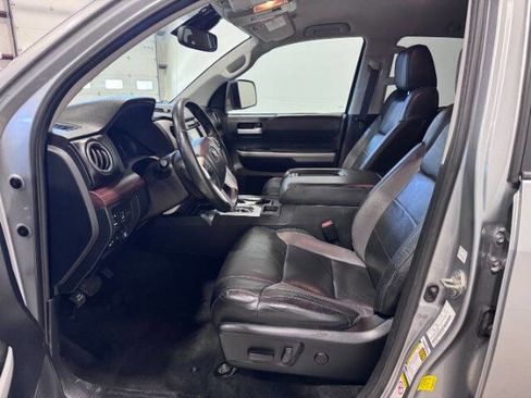 Used 2019 Toyota Tundra Limited w/ Limited Premium Package AWD/4WD image 10