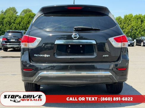 Used 2016 Nissan Pathfinder S AWD/4WD image 6