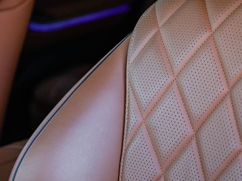 Certified 2022 Mercedes-Benz S 580 4MATIC Sedan w/ Rear Seat Package image 26