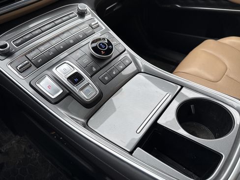 Used 2023 Hyundai Santa Fe Calligraphy image 23