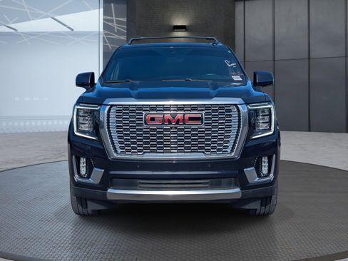 Used 2024 GMC Yukon XL Denali w/ Advanced Technology Package image 9
