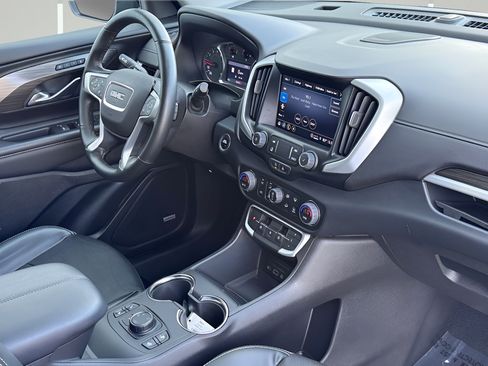 Used 2023 GMC Terrain SLT w/ Infotainment Package II AWD/4WD image 6