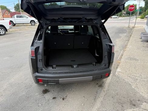 Used 2026 Jeep Cherokee Limited AWD/4WD image 8