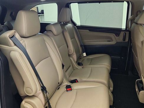 Used 2023 Honda Odyssey EX-L image 24