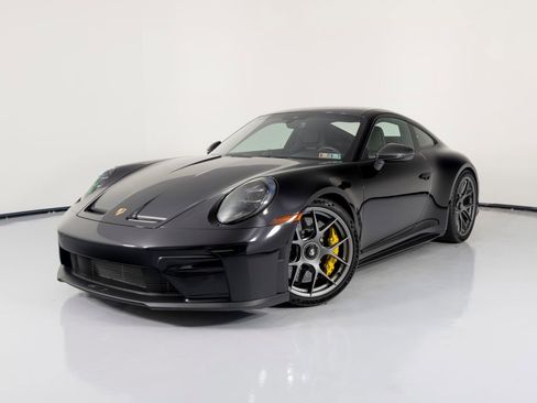 Certified 2026 Porsche 911 GT3 RWD image 1