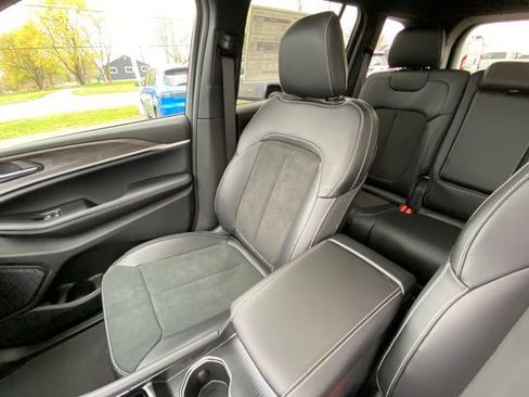 New 2026 Jeep Grand Cherokee Altitude AWD/4WD image 11