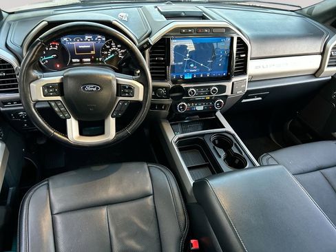 Used 2022 Ford F250 Lariat w/ Black Appearance Pkg AWD/4WD image 24