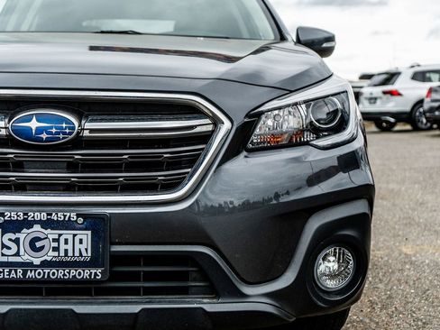 Used 2019 Subaru Outback 2.5i Premium w/ Popular Package #2 AWD/4WD image 9