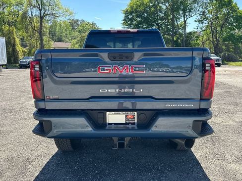 New 2026 GMC Sierra 2500 Denali w/ Denali Reserve Package image 7