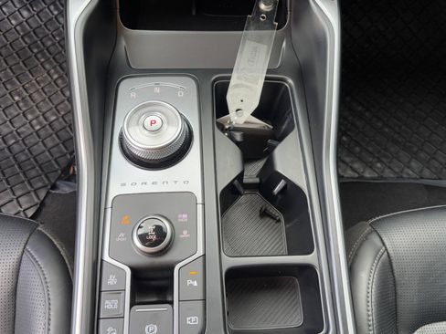 Used 2025 Kia Sorento EX image 25