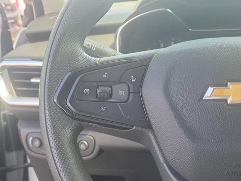 Used 2021 Chevrolet TrailBlazer LT AWD/4WD image 22
