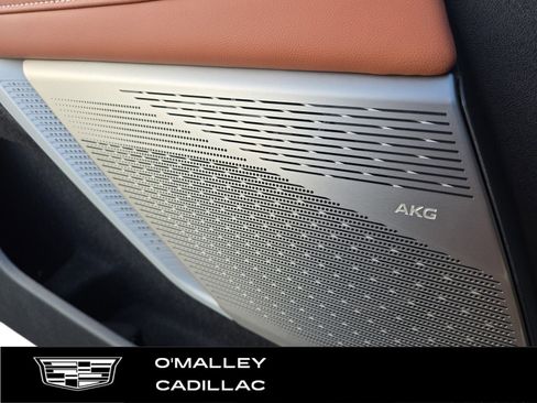 New 2026 Cadillac Optiq Luxury 2 w/ LPO, Floor Liner Package image 28