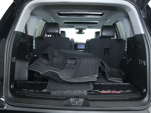Used 2023 GMC Acadia AT4 w/ Technology Package AWD/4WD image 32