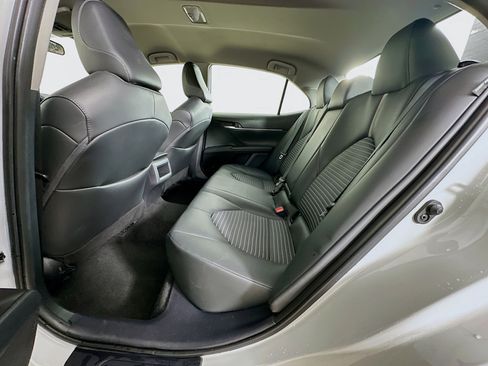 Used 2024 Toyota Camry SE image 26