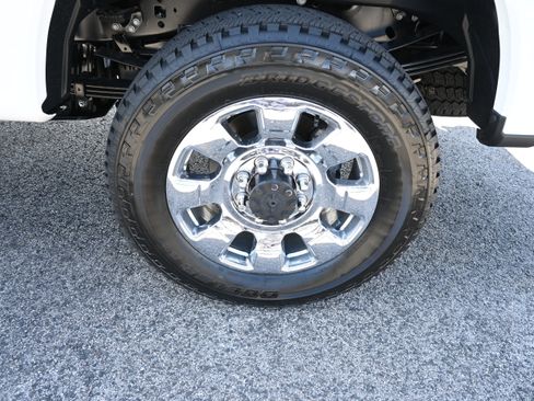 New 2026 Ford F250 King Ranch w/ Chrome Package AWD/4WD image 14