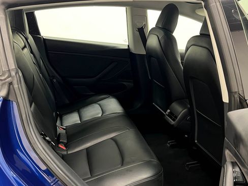 Used 2018 Tesla Model 3 Long Range RWD image 28