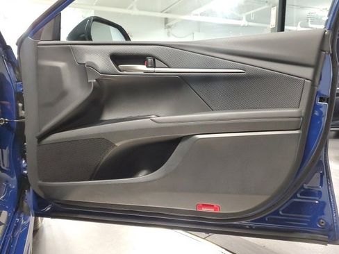 Used 2025 Toyota Camry SE image 26