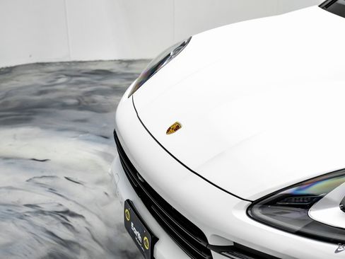 Used 2023 Porsche Cayenne image 27