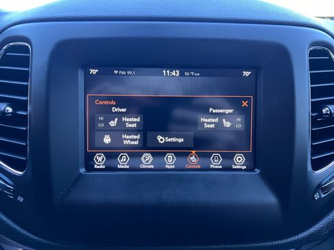 Used 2020 Jeep Compass Latitude w/ Cold Weather Group image 16