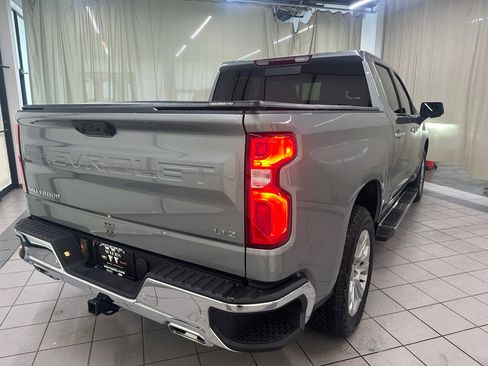 Certified 2025 Chevrolet Silverado 1500 LTZ w/ LTZ Premium Package AWD/4WD image 8