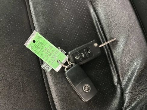 Used 2013 Volkswagen Jetta SE FWD image 27