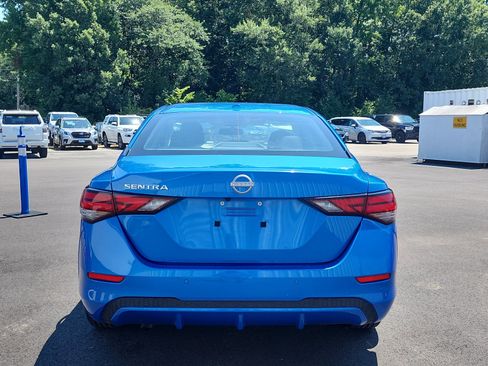Used 2025 Nissan Sentra SV FWD image 4