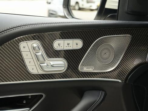 Used 2022 Mercedes-Benz GLS 63 AMG 4MATIC image 22