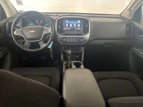 Used 2022 Chevrolet Colorado LT AWD/4WD image 31