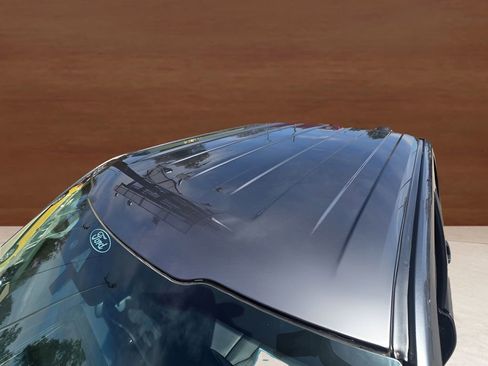 Used 2021 Ford F150 XLT image 23