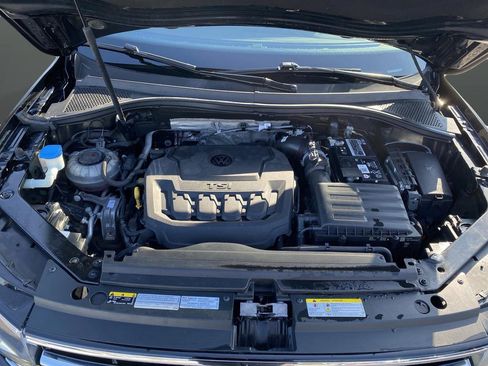 Used 2022 Volkswagen Tiguan S image 47