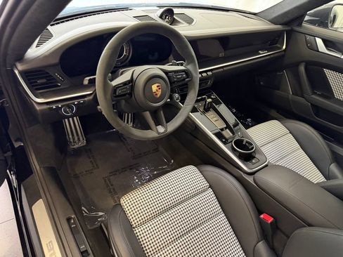 Certified 2024 Porsche 911 Turbo S AWD/4WD image 4