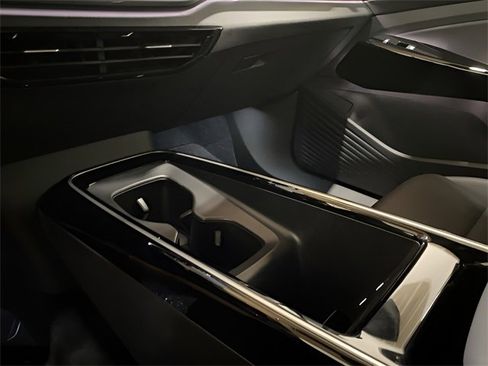 Used 2023 Volkswagen ID.4 Pro S image 51