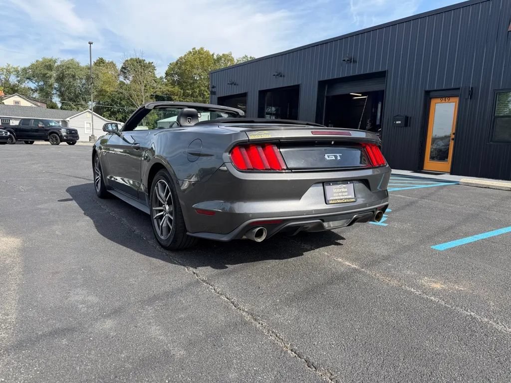 Used 2017 Ford Mustang GT Premium w/ Equipment Group 401A RWD image 2