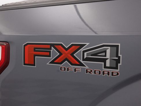 Used 2020 Ford F150 XLT w/ Equipment Group 302A Luxury AWD/4WD image 16