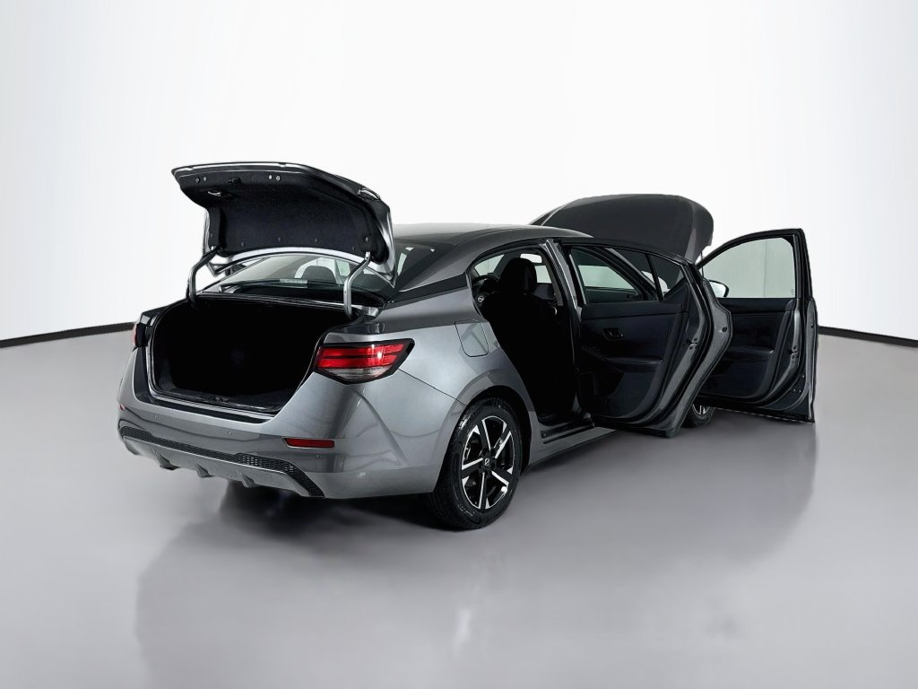 Used 2025 Nissan Sentra SV FWD image 19