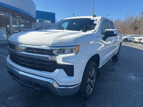 Used 2022 Chevrolet Silverado 1500 LT image 1
