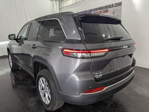 Used 2022 Jeep Grand Cherokee Limited image 7