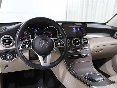Used 2022 Mercedes-Benz GLC 300 4MATIC image 6
